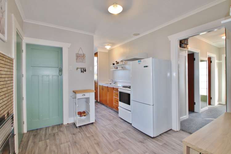 14 Oxford Street Gore Surrounds_1