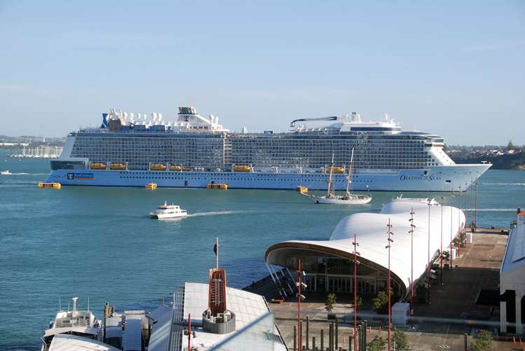 2 Queen Street Auckland Central_11