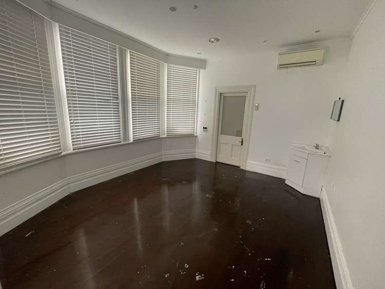 532 Parnell Parnell_6