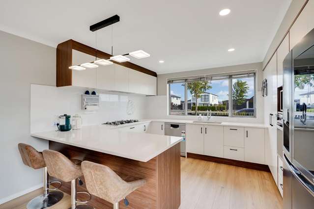 Modern 4 Bedroom Home On 401sqm Section