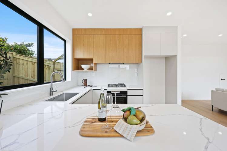 12B Butley Drive Farm Cove_12