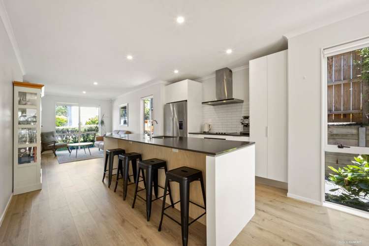 9 Orowaru Avenue Massey_3