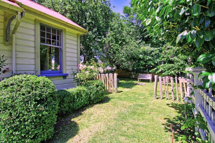 16 Hilton Road Carterton_14