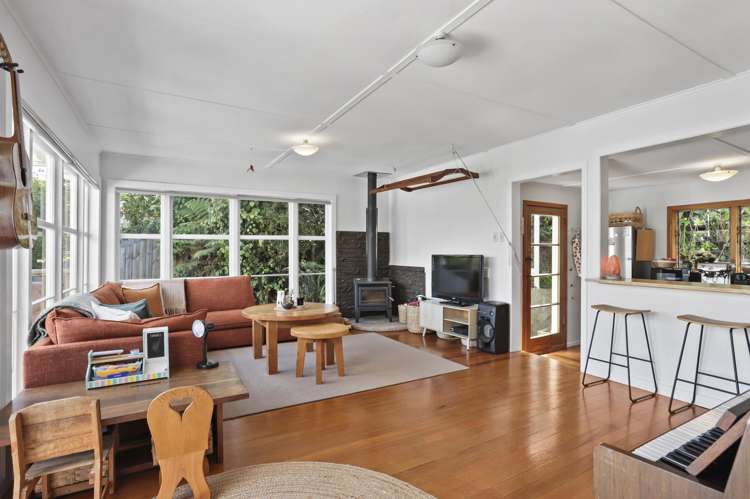 2b Foster Avenue Huia_4