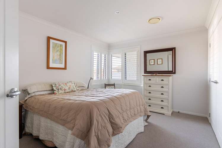 19 Joanne Street Lytton West_11