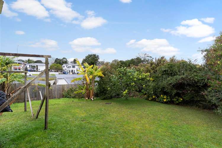 18 Castaing Crescent Te Atatu South_6