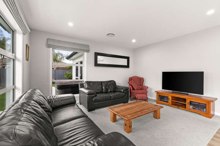 7 Matau Crescent Frimley_13