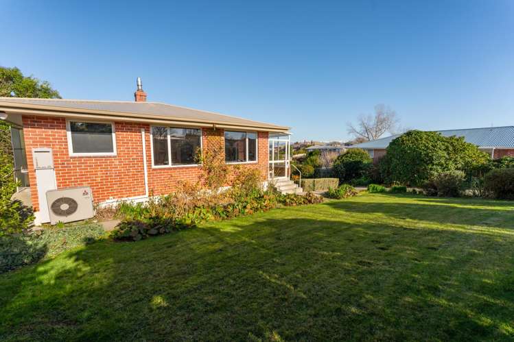 24 Hill View Crescent_4