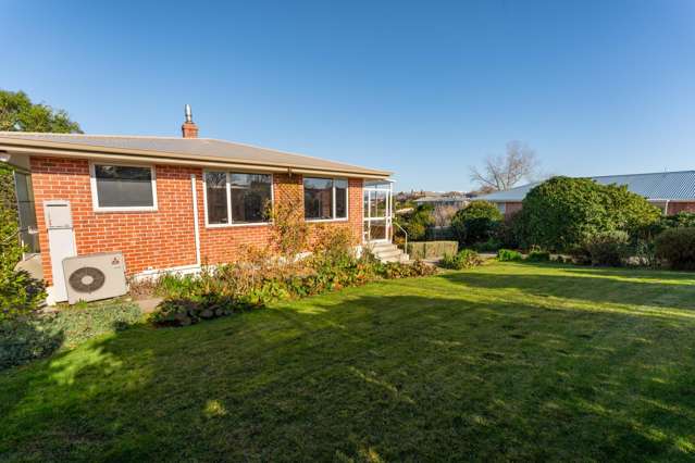 24 Hill View Crescent Highfield_4