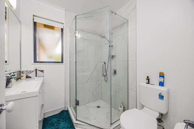 28 Earnslaw Crescent Flat Bush_13