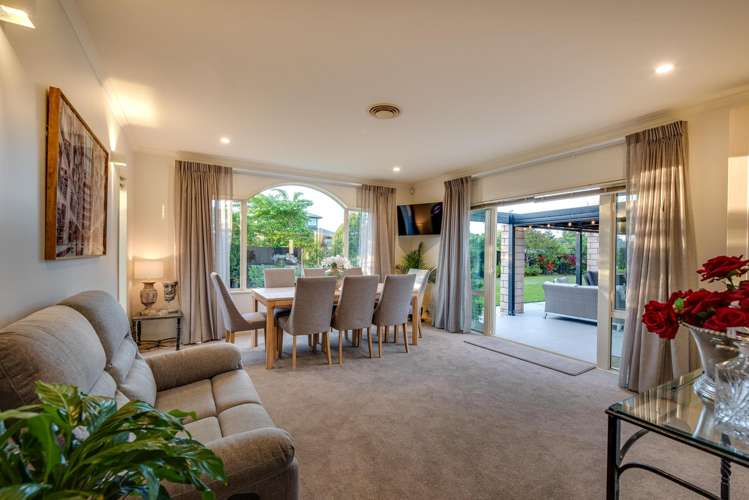 208 Cavendish Road Casebrook_10