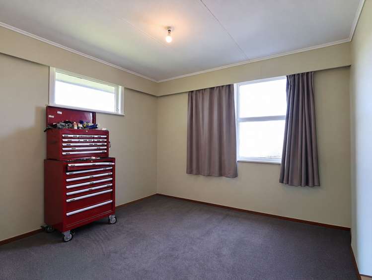 47A & 47B Saxbys Road Deanwell_6