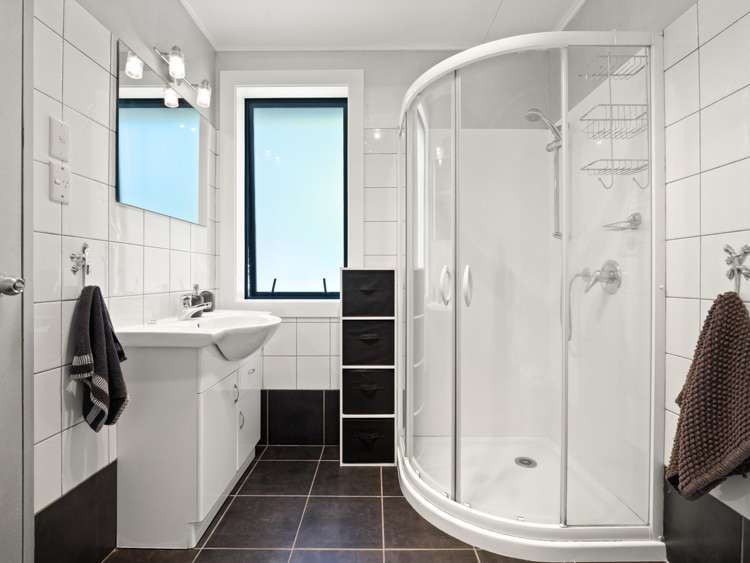 87 Hall Road Sawyers Bay_17