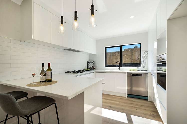 2164a Great North Road Avondale_5