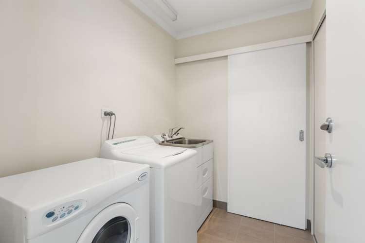 10 Beachwood Drive Hatfields Beach_21