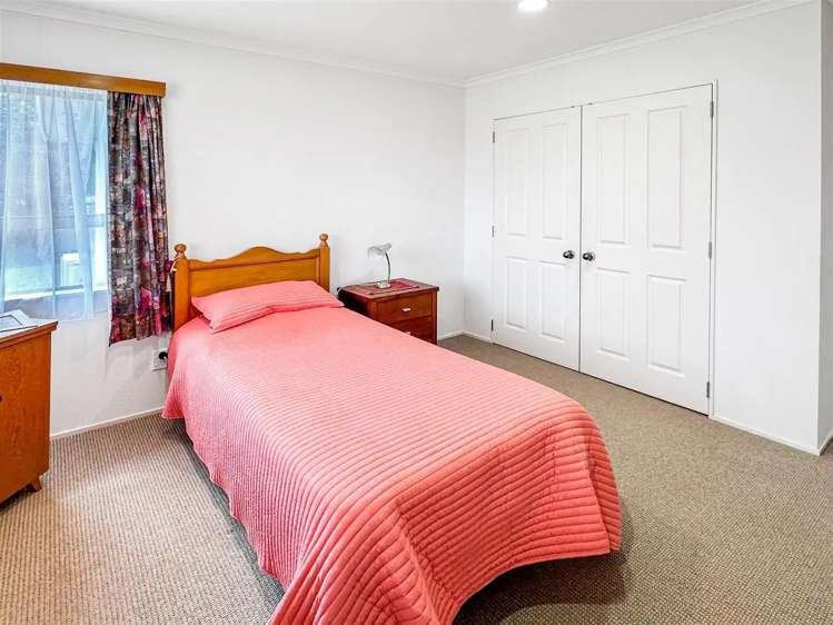 34 Warwick Drive 1095_11