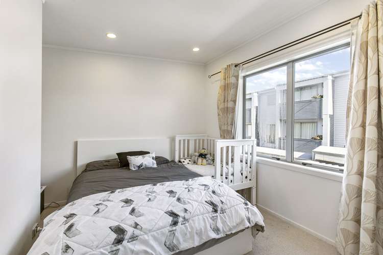 8/3 Wagener Place Mount Albert_6