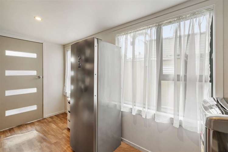 44 Kohekohe Street New Lynn_13