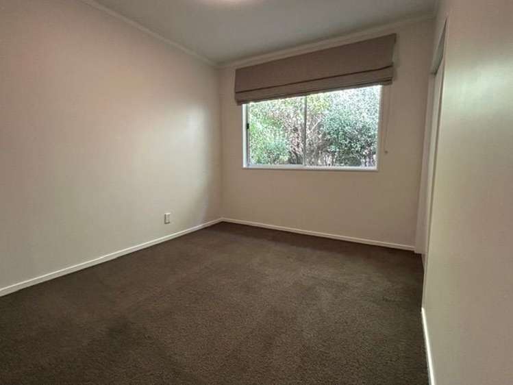 7B Randolph Road Crofton Downs_16