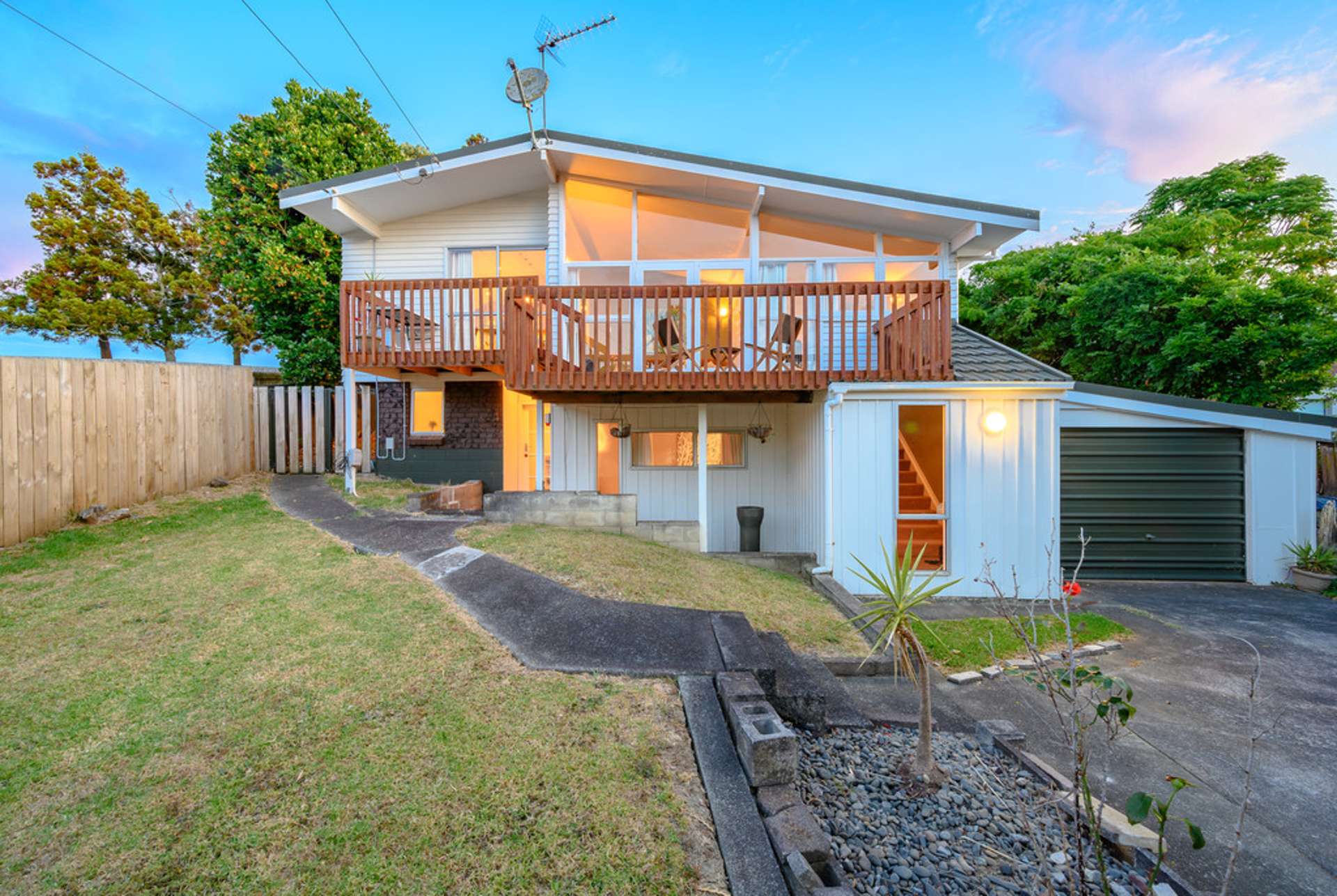 17 Freyberg Place Howick_0