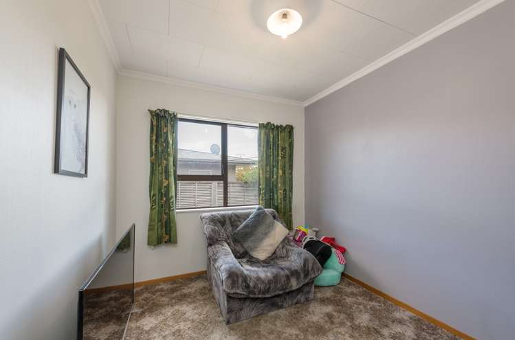 14 Maitland Avenue Stoke_8