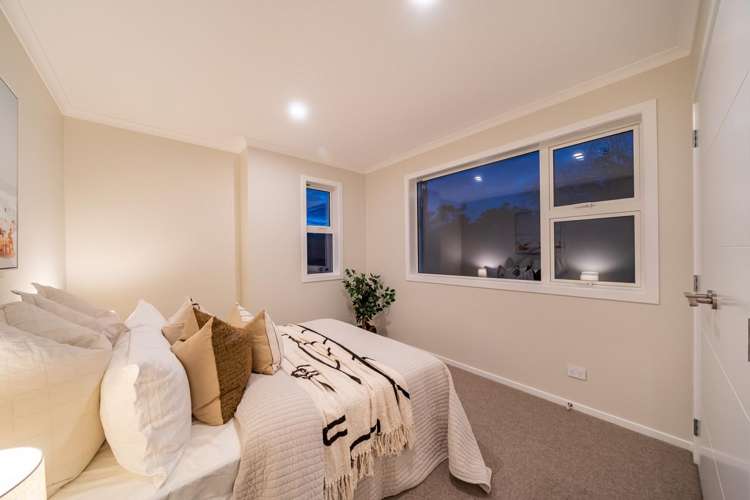 70a Heretaunga Square Silverstream_13