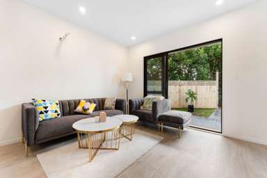 25 Whiteywood Street_3