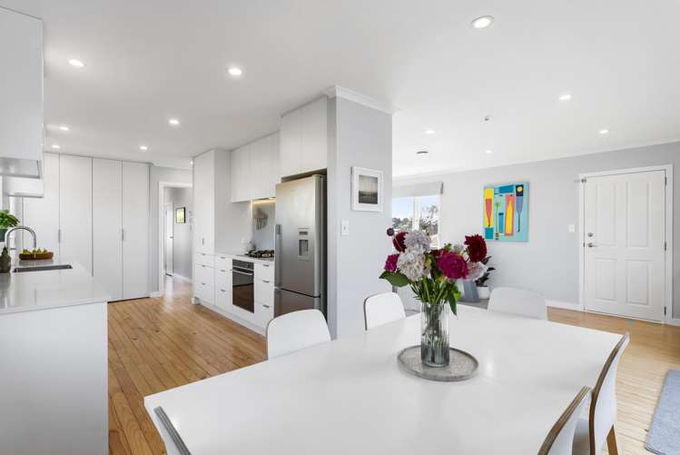 32 Tiri Tiri Road Birkdale_8