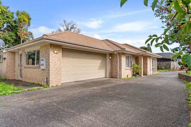 Sun, Space & Solid Brick Single Level Living