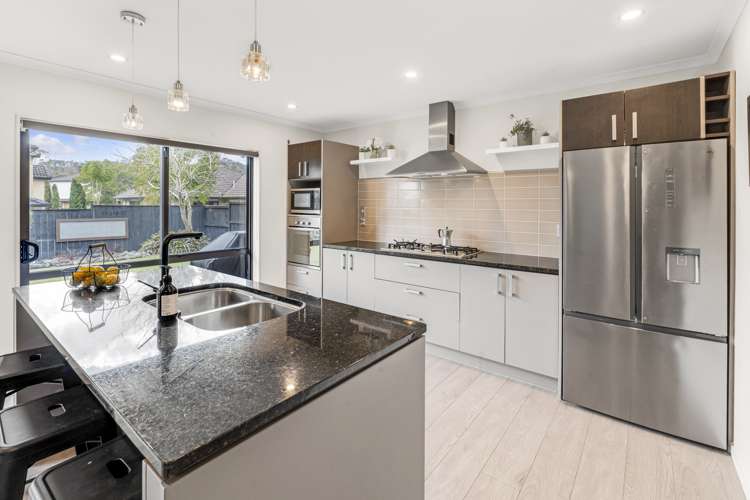4 Bridgefield Crescent Flat Bush_8