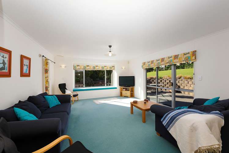 2 Burgundy Park Avenue Henderson_8