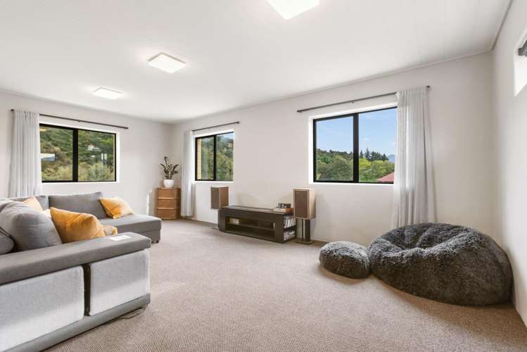 32 Rockhaven Albert Town_11