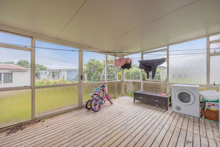 74 Mcleod Road Te Atatu South_10
