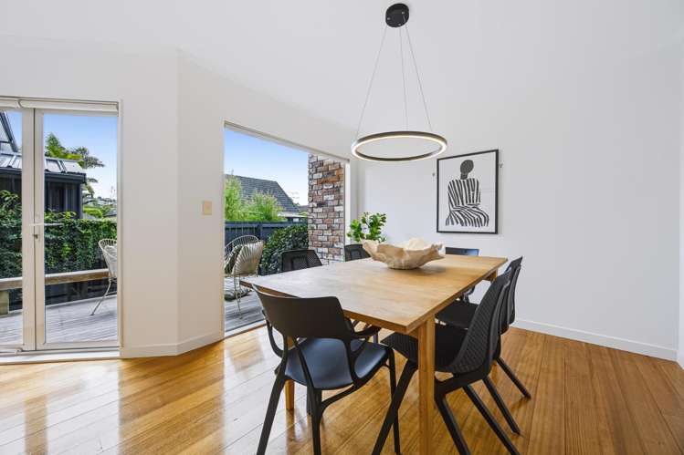 3A The Circle Manly_6