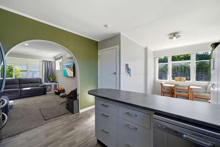 227 & 229 Bain Street Clifton_8