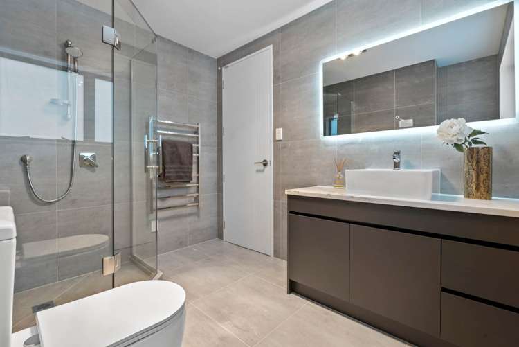 23 Henriette Place Totara Park_14