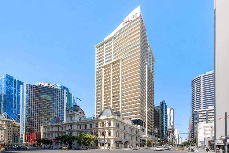 1702/8 Albert Street City Centre_19