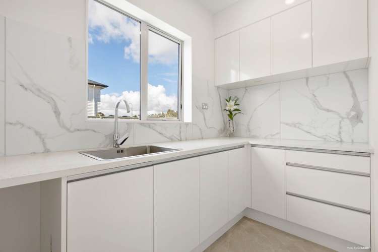 15 Nightingale Road Flat Bush_12