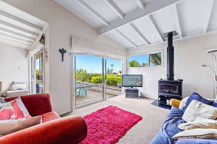 6 Sea View Road Leigh_8