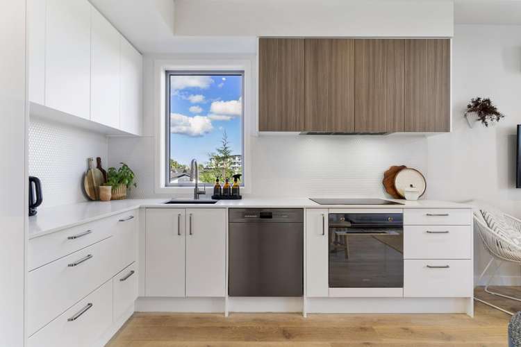 2/28 Nevill Road Hobsonville_7