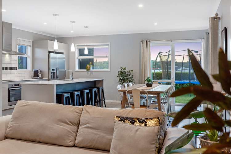 11 Caldera Close Pyes Pa_8