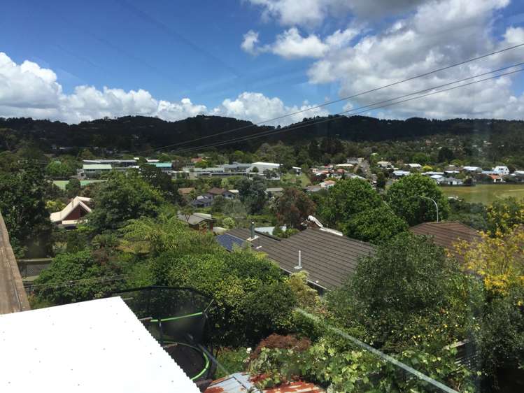 6 Sunnylaw Place Glen Eden_2