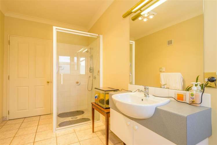 55 Travis Country Drive Burwood_7