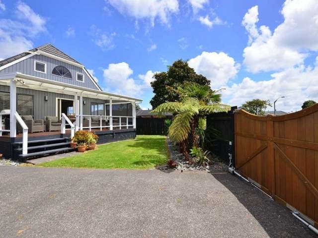 56 Settlers Grove Orewa_2