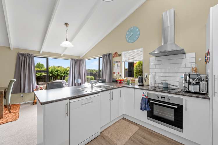 11 Totara Place Redwoodtown_5