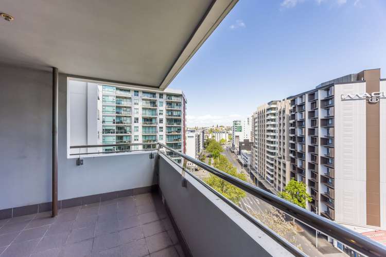 1208/18 Beach Road Auckland Central_18