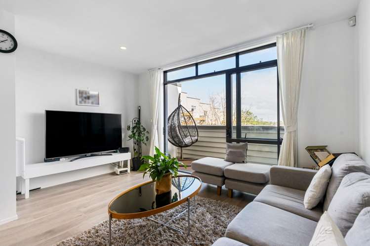 127E Queens Road Panmure_4