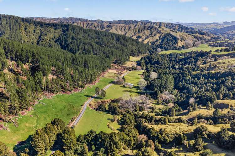 1513 Hikumutu Road Taumarunui_25