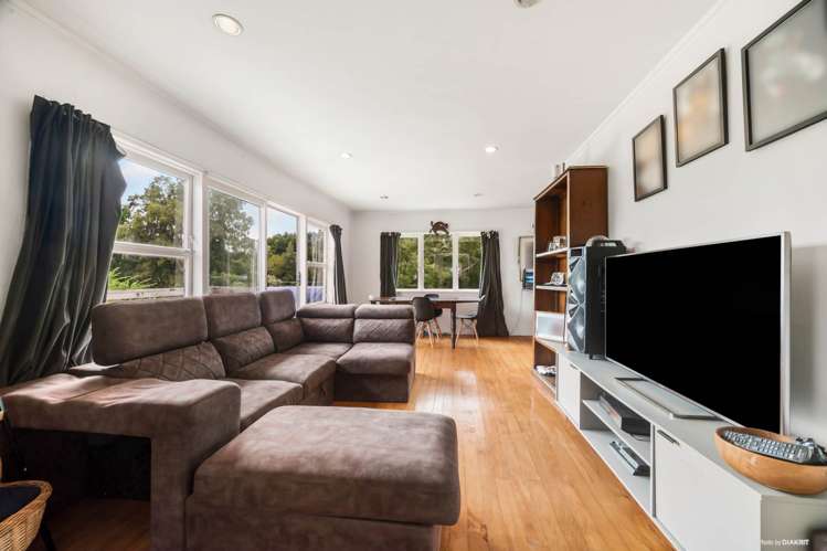 13 Vandeleur Avenue Birkdale_10