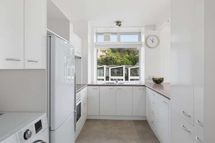7B/20 Oriental Terrace Oriental Bay_8